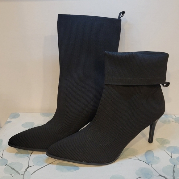Halston Tamara Knit black Stiletto Boot Size 10 - Picture 7 of 9